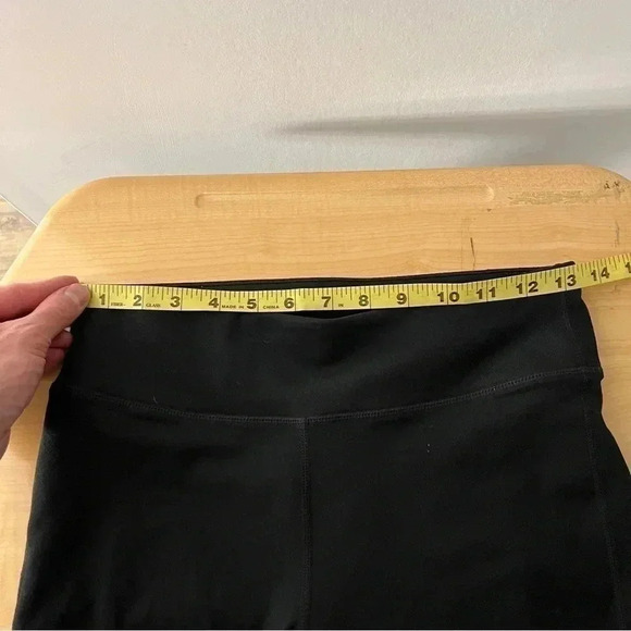 Fabletics cropped pants - Picture 7 of 11